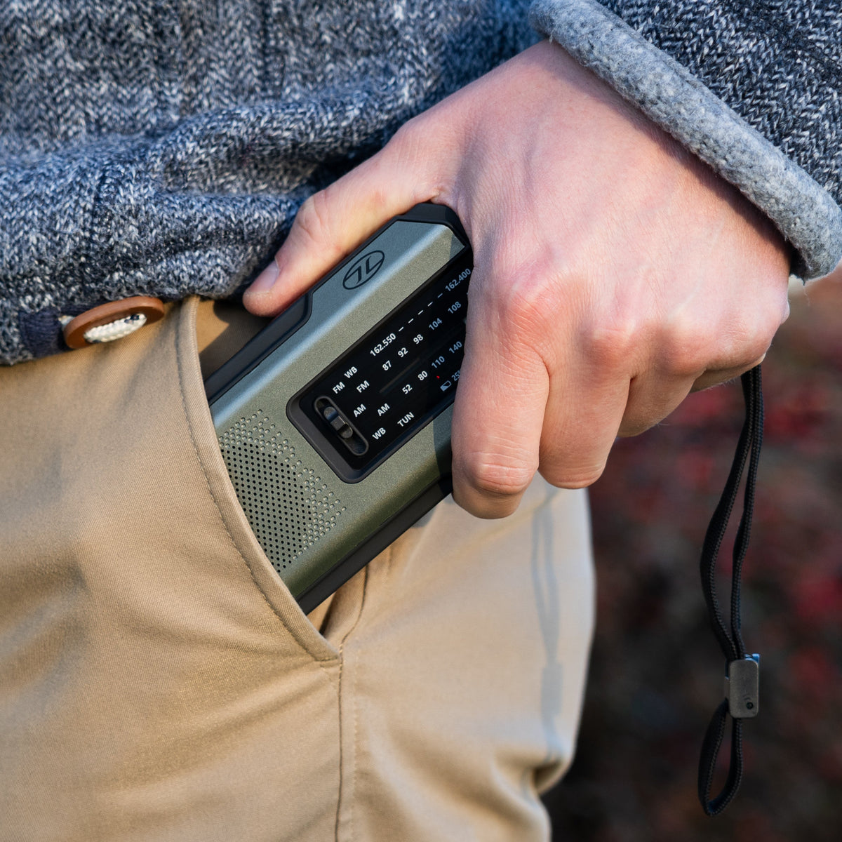 Highlander Survival Hub Radio+ compact