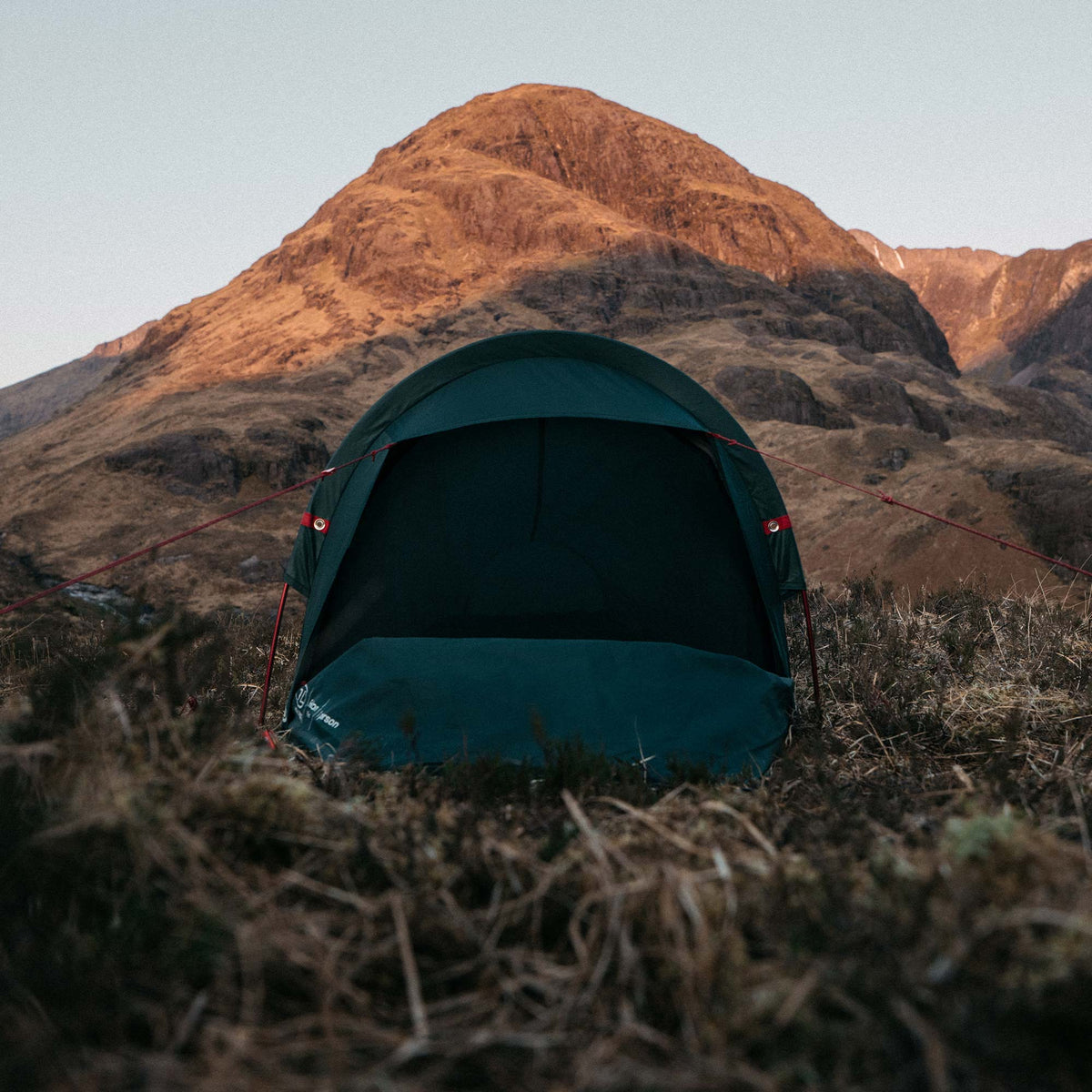 Highlander Falcon bivvy tent buiten